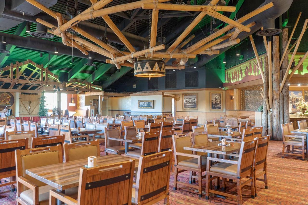 The Grand Hotel At The Grand Canyon Tusayan Dış mekan fotoğraf Interior of a typical Cracker Barrel Old Country Store