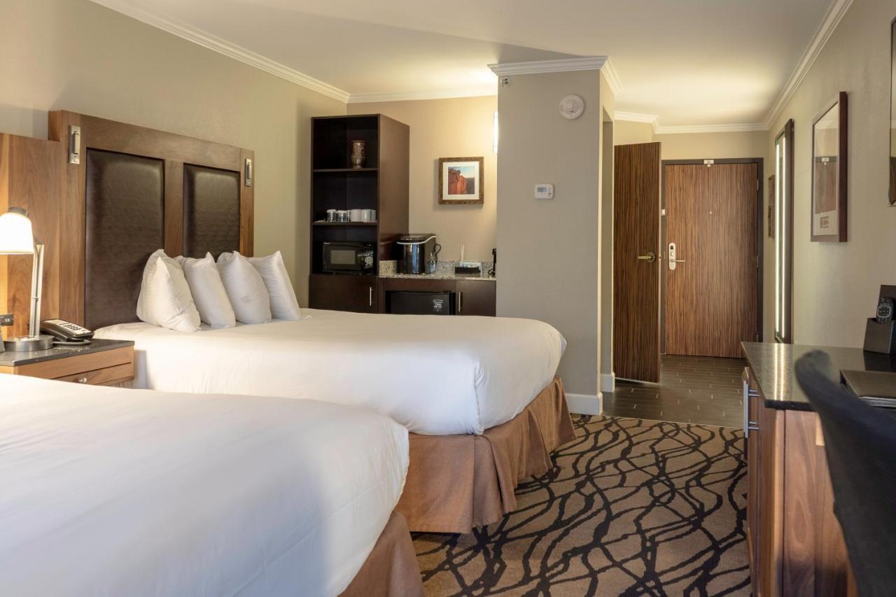The Grand Hotel At The Grand Canyon Tusayan Dış mekan fotoğraf A room at the Hilton London Paddington
